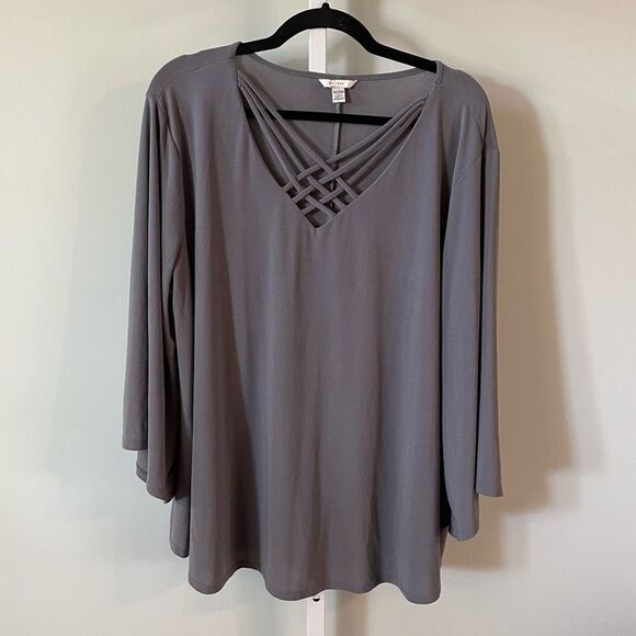 Cato Gray Crisscross Top With Oversized Sleeves - Picture 1 of 4